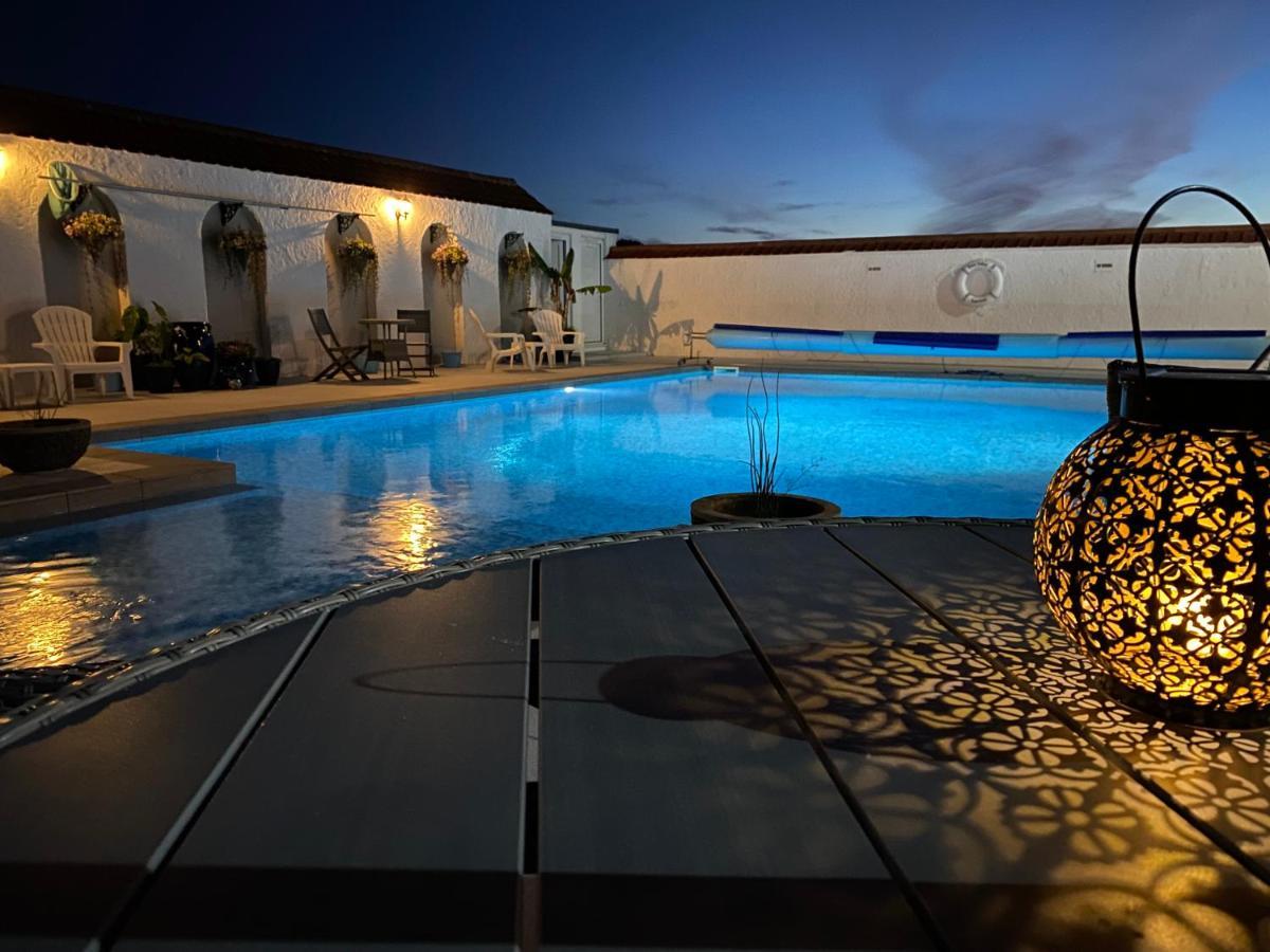 Beau Vallon Holiday Apartments Saint Peter Exterior photo